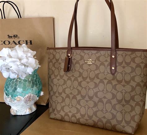carteras marca coach